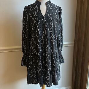 JUDE CONNALLY TAMMI TIERED DRESS Black white snake python pattern XL NWT